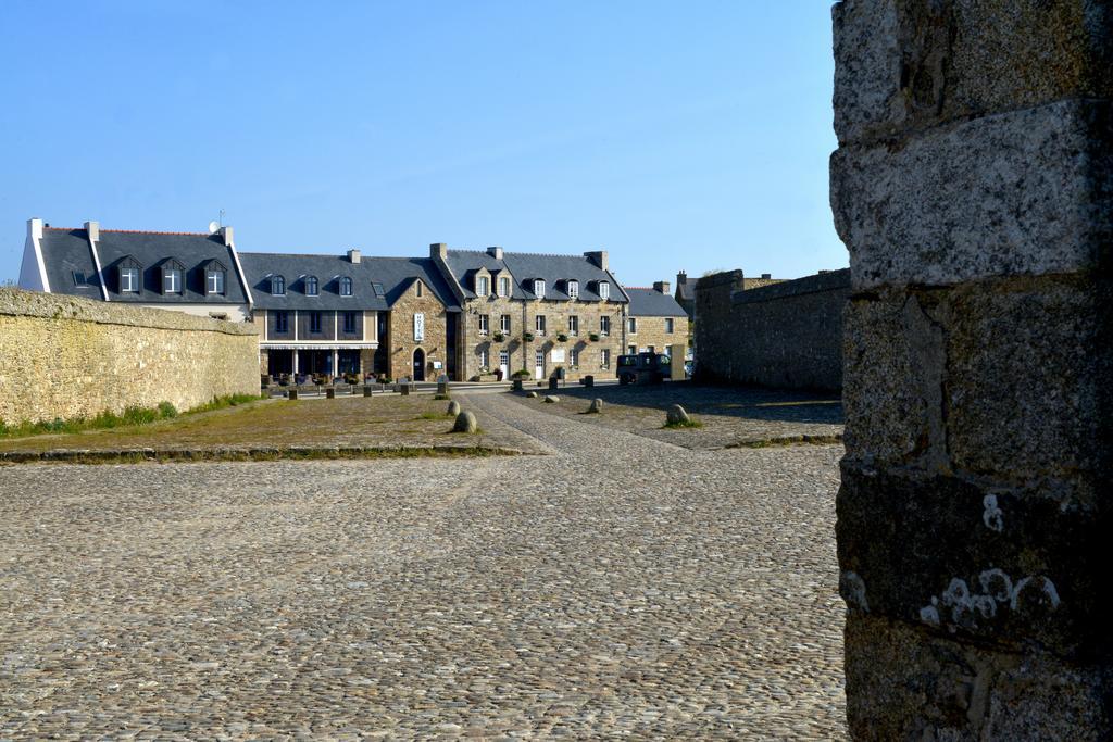 Hostellerie De La Pointe Saint-Mathieu - Spa & Restaurant Plougonvelin Exterior photo